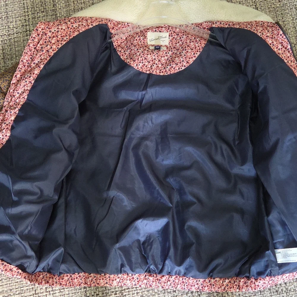 Universal Thread Multicolor Puffer Jacket - Picture 6 of 16